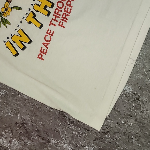 1991. Made in USA. Victory in the Gulf. Single-stitch. Desert Storm War. Medium - Picture 4 of 15